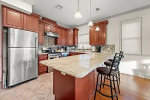HUGE Cozy Jersey City Oasis with Double Balcony - 20 mins to NYC - Image 5