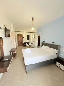 2 bedroom apartment - Image 2