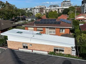 Quite New/near CBD/ private access/ parking spot - Image 5