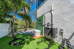 Luxury 5bd/5ba heated Pool, 5Min to Beach & 5th av - Image 4