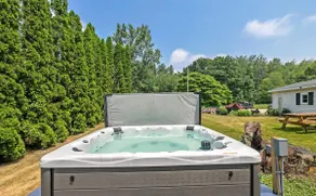 Coady Lakefront, 4BR, Hot-Tub, Kayak, Pets ok, S14 - Image 5