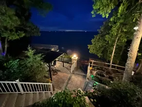 Private Waterfront Cottage at Lake Simcoe - Image 2