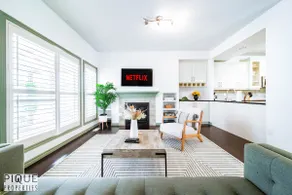 *Bright Luxury Home*Hot Tub*Sunroom*King Bed*AC* - Image 4