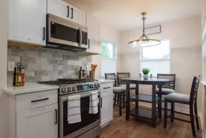 Charming 4 bed 3 bath home with large yard + more! - Image 5