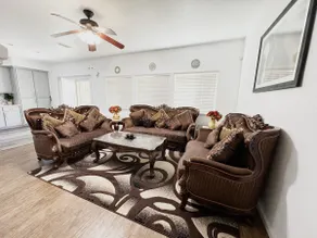 Spacious Family Home, Beautiful Yard & Game Room - Image 5