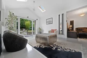 3 Bedroom Bungalow Sunningdale Lodge Ascot Races - Image 5
