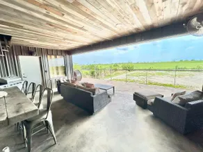 Lemonfish Lodge, Venice, sleeps 10-12 - Image 3