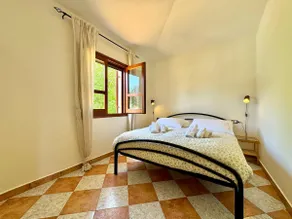 Villa With Pool - Image 4