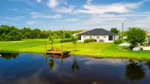 Group Waterfront Getaway | 9 Beds | Sleeps 14 - Image 2
