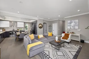 Designer 4B3B Home｜Prime Location in Pasadena - Image 5