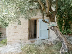 Cute stone cottage in Provence - Image 2