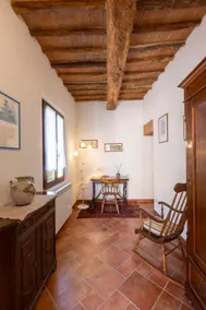 S Eugenia - Outside the walls with parking - NaonBnB - Image 4