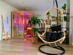 Lilly o Wellness o Hideaway - Image 2