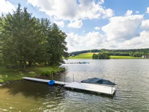 McGuire's Retreat-Lakefront, Dock, HotTub, FirePit - Image 2