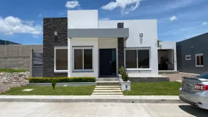 Contemporary Living - Image 5