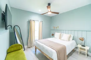 New Family Home Near Beach+OWA - Image 2