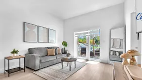 Fast WiFi-Kitchen-Free Parking-Great Location#110 - Image 2