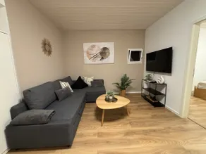 90 sqm - 5 rooms - parking - highway - blue lake - Image 2