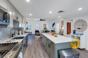 Downtown UA - Private Modern Desert Oasis w HotTub - Image 4