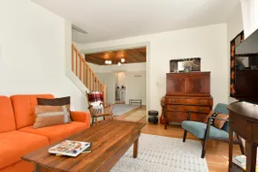 Linfield Farmhouse - Image 5