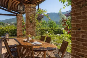 Escape to Umbria, a quiet farmhouse - Image 5