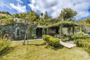Casa Luisa boutique stay with seaviews and gardens - Image 3