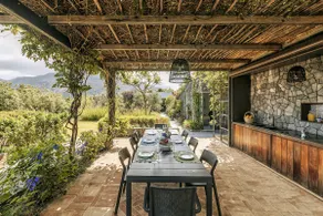Casa Luisa boutique stay with seaviews and gardens - Image 4