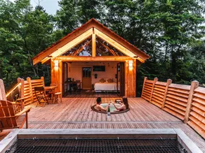 ”Céleste” cabin with hot tub - Image 4