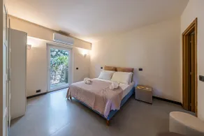 Villa Dufour2 – Luxury, Pool and Dream View - Image 4
