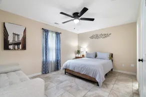 Modern Comfort Near Magnolia, Stockyards & TCU - Image 5