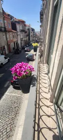 Almada Balcony Bliss in Hist. Top-Cozy W/ AC - Image 2