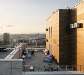 Etern Stays - Penthouse Suite 601 - Image 2
