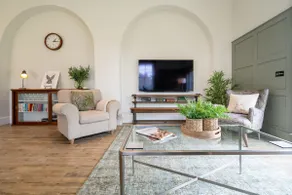 Beautiful retreat by the River Severn with parking - Image 3