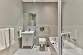 104 - 2 Bedroom with Loft - Image 5