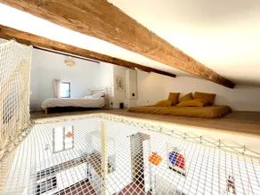 Marseille loft with a view - Image 5