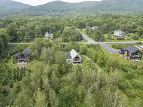 Le Østa |Construction 2024| Hot Tub | Bromont 5 km - Image 2