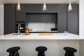 Stylish 1BR APT with Terrace - Image 2