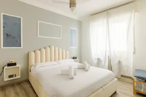 Apartment in the Center, Quiet with Balcony - Image 2