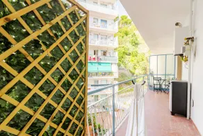 Apartment in the Center, Quiet with Balcony - Image 4
