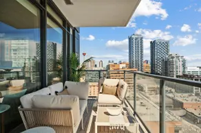 Calgary Tower View |King Bed | 2BR |AC |Gym - Image 5
