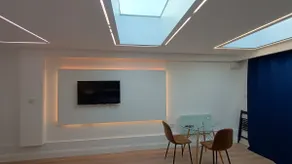 Little London House with Excellent Location - Image 3