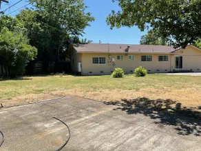 Comfortable 3BR/2BA Home • Quiet Neighborhood - Image 2