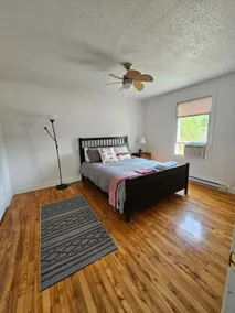 4 bedroom Spacious Apt+ 3 Parking spot +Basement - Image 5