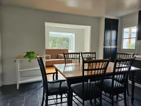 4 bedroom Spacious Apt+ 3 Parking spot +Basement - Image 4
