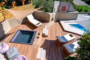 Verekinthos Villa w/Pool, Hot Tub, BBQ, Playground - Image 3