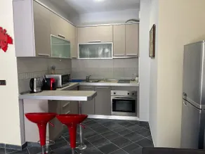 Cozy Beach Apartment - Image 3