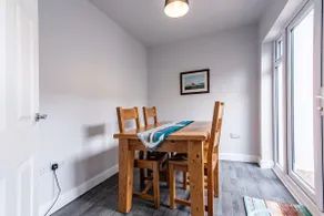Maritime House One - 4BR for 10 Near City Centre - Image 3