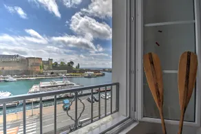 The Semaphore | Poetic escape by the water's edge - Image 5