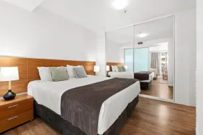 Aqua Vista at Harbour Lights—Waterfront Serenity - Image 3