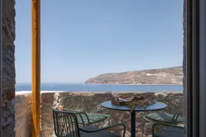 Deluxe Superior Duplex Suite by Yerma SuitesLimeni - Image 5